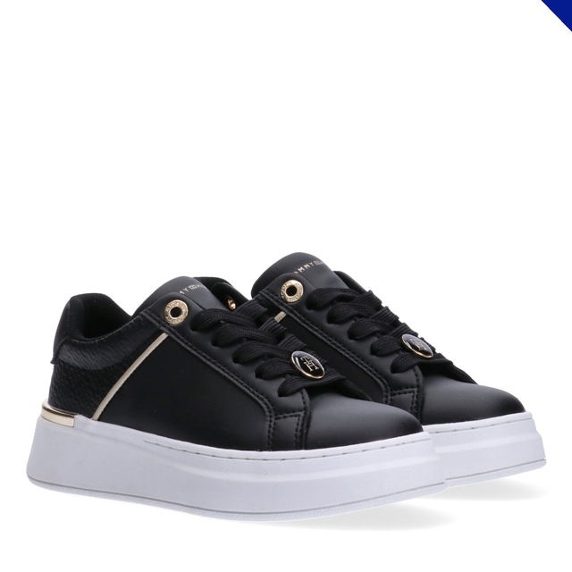 Tommy Hilfiger Sneaker Freizeitschuh, Halbschuh, Schnürer mit goldfarbenen Details