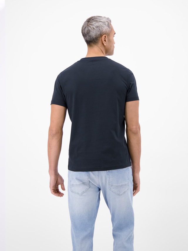 LERROS T-Shirt »T-Shirt aus 100 % Baumwolle mit Brustprint«