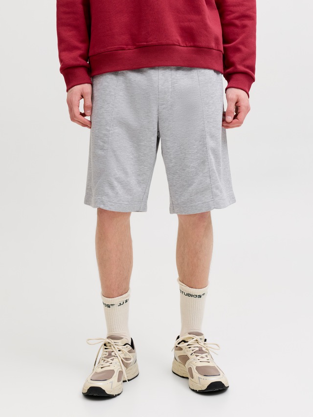 Jack & Jones Sweatshorts »JPSTKARL BRADLEY PINTUCK SHORT STYD SS26« Materialmix, relexed fit