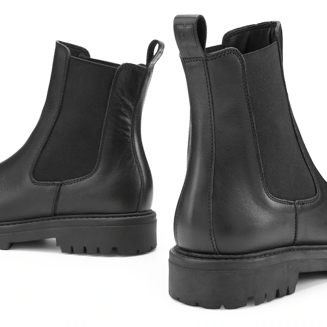 Elbsand Stiefelette »Chelseaboots, Schlupfstiefel, Lederstiefelette, Herbststiefelette« NEU Bikerboots aus Leder mit Stretch-Einsätzen & leichter Profilsohle