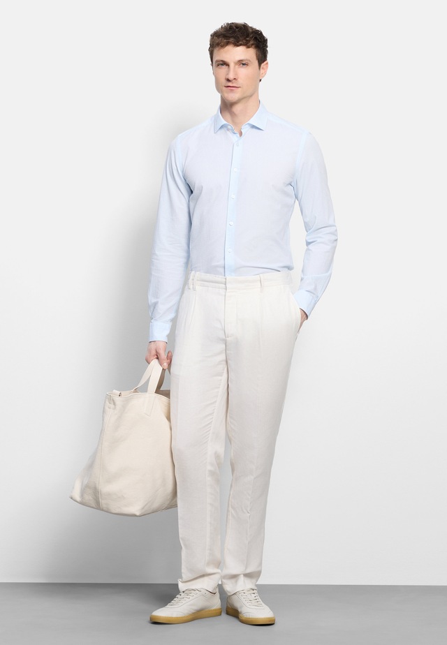 OLYMP Businesshemd »OLYMP Level Five garment washed, Body Fit, Kent«