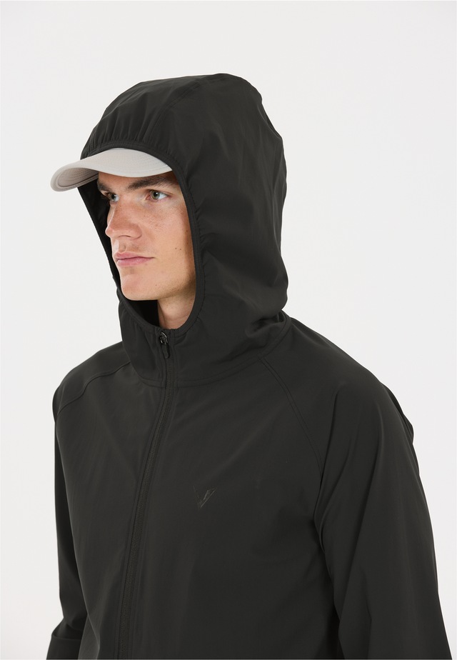 Virtus Trainingsjacke »Alonso V2« mit feuchtigkeitsregulierender Funktion