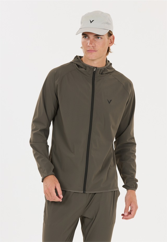 Virtus Trainingsjacke »Alonso V2« mit feuchtigkeitsregulierender Funktion
