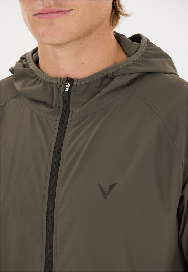Virtus Trainingsjacke »Alonso V2« mit feuchtigkeitsregulierender Funktion