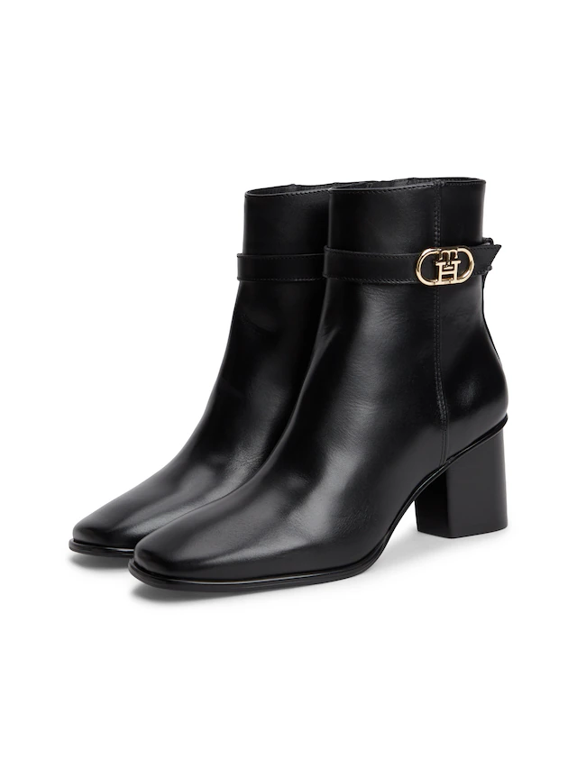 Tommy Hilfiger Stiefelette »TH STRAP LEATHER BLOCK HEEL BOOT« Herbstschuh, Businessschuh mit goldfarbenem Schmuckelement