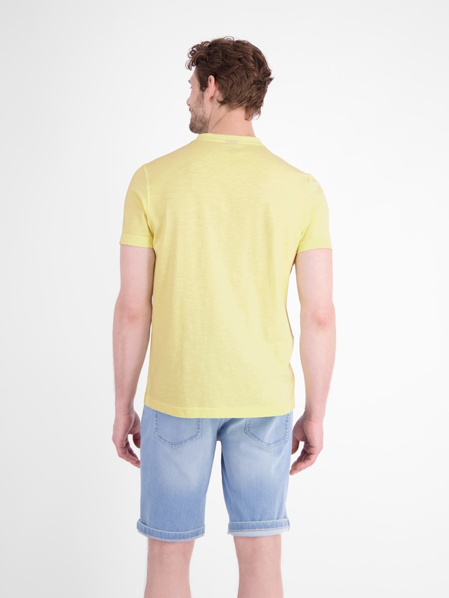 LERROS V-Shirt »T-Shirt mit sportlichem V-Ausschnitt aus reiner Baumwolle«