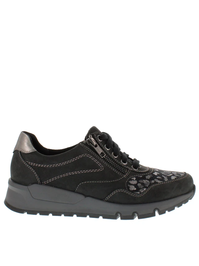 Casual Looks Sneaker