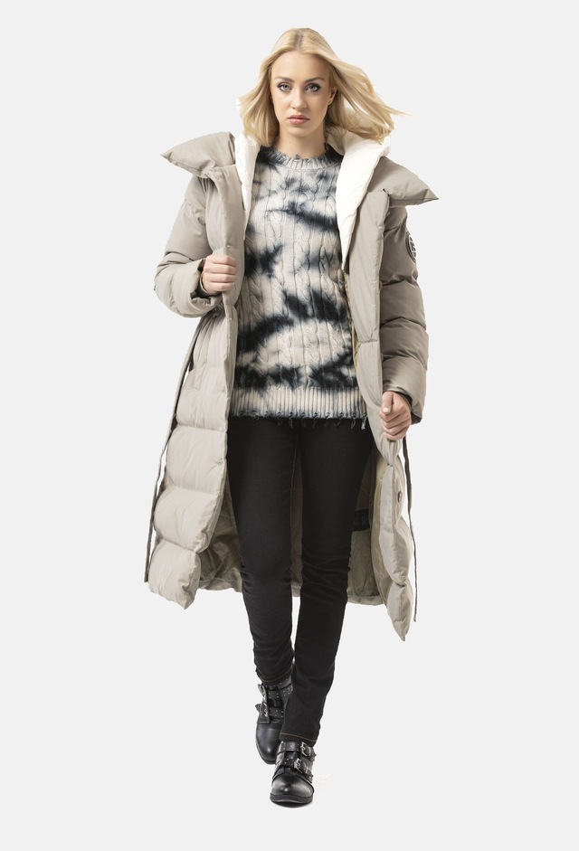 Cipo & Baxx Wintermantel »Cipo & Baxx Winterjacke WM145« mit Gürtel und Kapuze