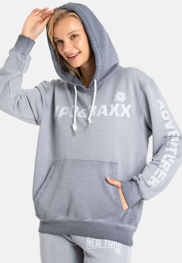 Cipo & Baxx Trainingsanzug »Trainingsanzug« 2 Stk. im modischen Design, WLR148