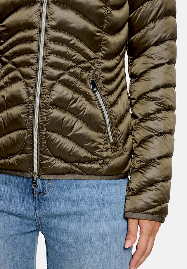 Cartoon Steppjacke »Damen mit Reißverschlusstaschen« mit Kapuze
