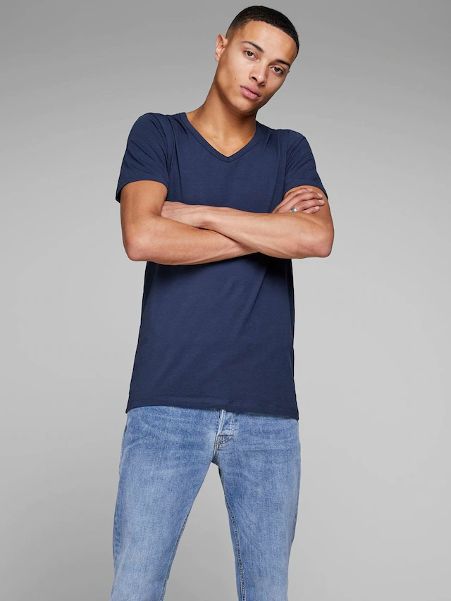 Jack & Jones T-Shirt »SLIM- FIT BASIC TEE V-NECK« mit V-Ausschnitt