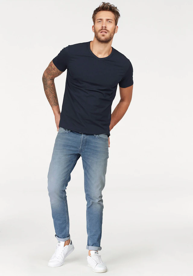 Jack & Jones T-Shirt »SLIM- FIT BASIC TEE V-NECK« mit V-Ausschnitt