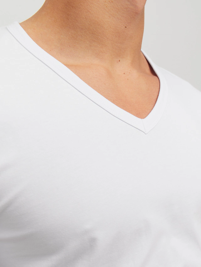 Jack & Jones T-Shirt »SLIM- FIT BASIC TEE V-NECK« mit V-Ausschnitt