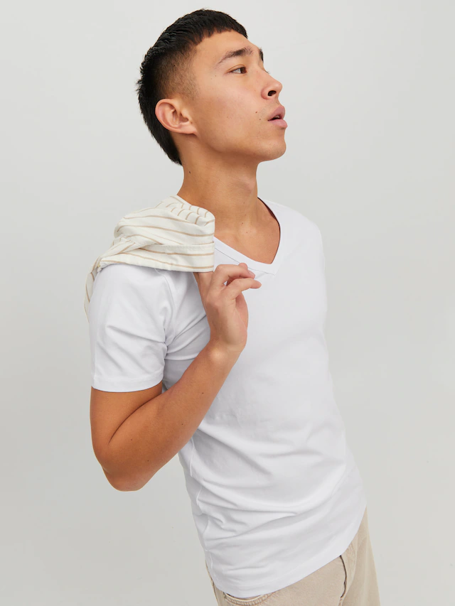 Jack & Jones T-Shirt »SLIM- FIT BASIC TEE V-NECK« mit V-Ausschnitt