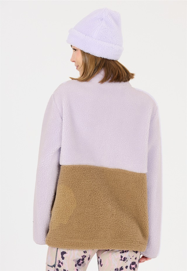 SLOPE Fleecejacke »Katau« aus wärmendem Teddy-Stoff