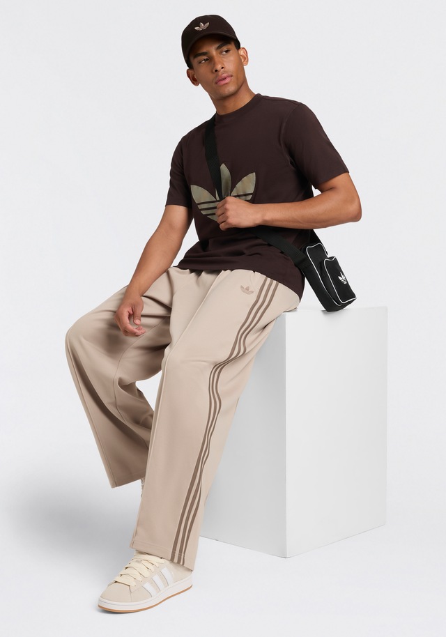adidas Originals Sporthose »OS TP« mit normal-weiter Passform, lange Hose, aus Baumwolle und Polyester