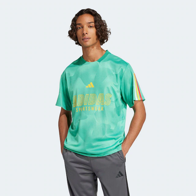 adidas Sportswear T-Shirt »HOUSE OF TIRO NATIONS PACK« sportlicher Schnitt, kurze Ärmel, mit Grafik und Allover-Print