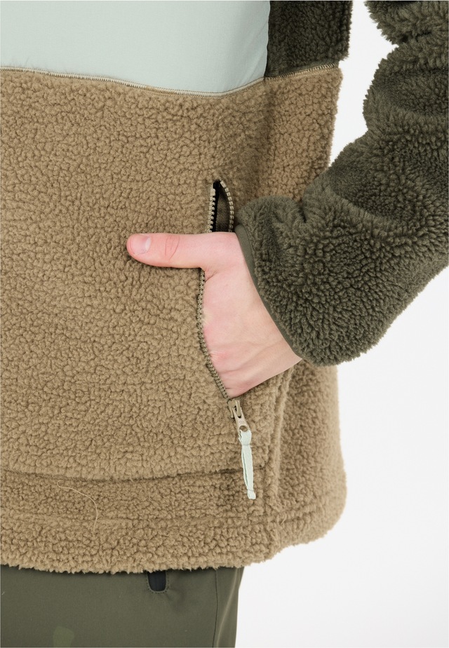 SLOPE Fleecejacke »Katau« aus angenehm weichem Teddy-Material