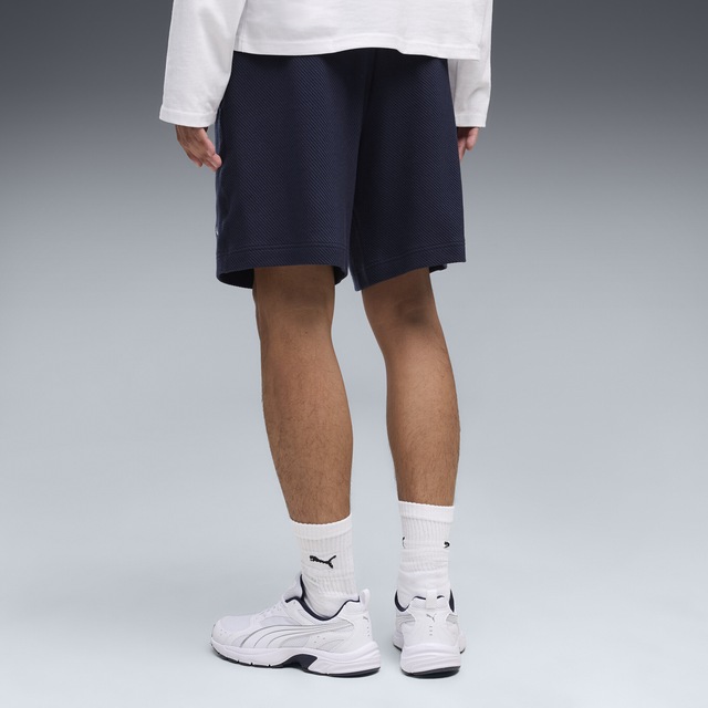 PUMA Sporthose »Essentials Elevated Relaxed Material Shorts Herren«