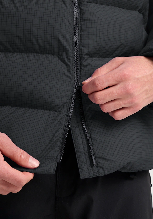 Jack Wolfskin Winterjacke »ICY HOLLOW JKT M« mit leichter Faserfüllung, schnell trocknend, aus Polyester