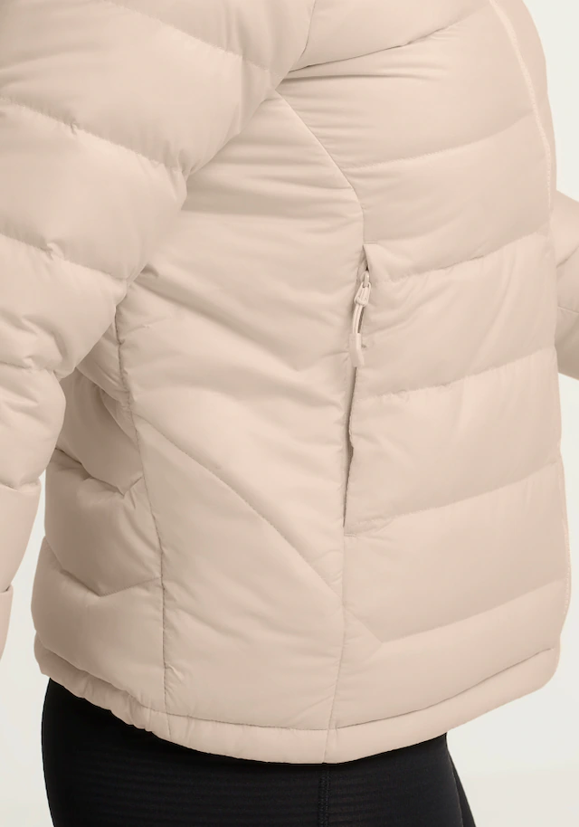 Jack Wolfskin Daunenjacke »WILD PASS DOWN JKT W RDS« mit wärmender Füllung, wind- und wasserabweisend, schnell trocknend