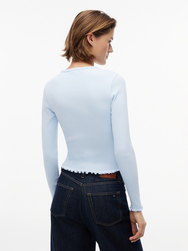 Tommy Jeans Langarmshirt »TJW SLIM SH LETTUCE EDGE RIB LS« mit gerippter Struktur, gewellter Saum