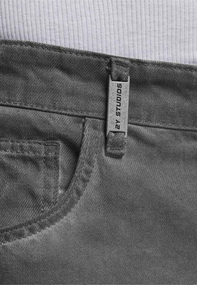 2Y Studios Bequeme Jeans »2Y Studios Omari Baggy Jeans«