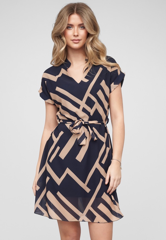 CLOUD 5IVE A-Linien-Kleid »CLOUD 5IVE Summer Dress« 1 tlg.