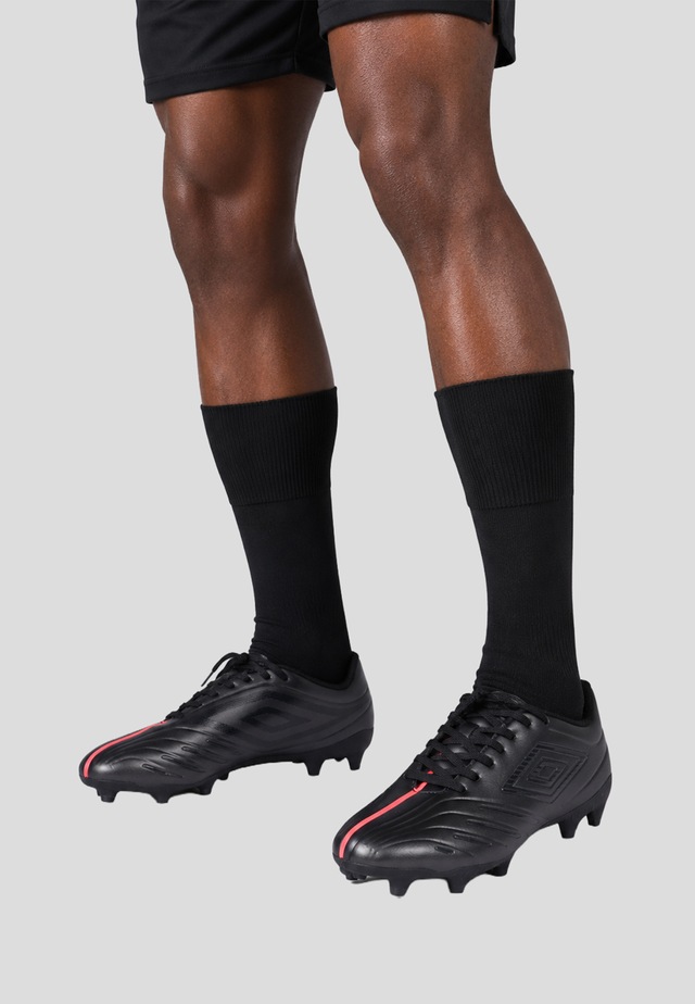 Umbro Sneaker »Umbro Tocco VI Team FG«