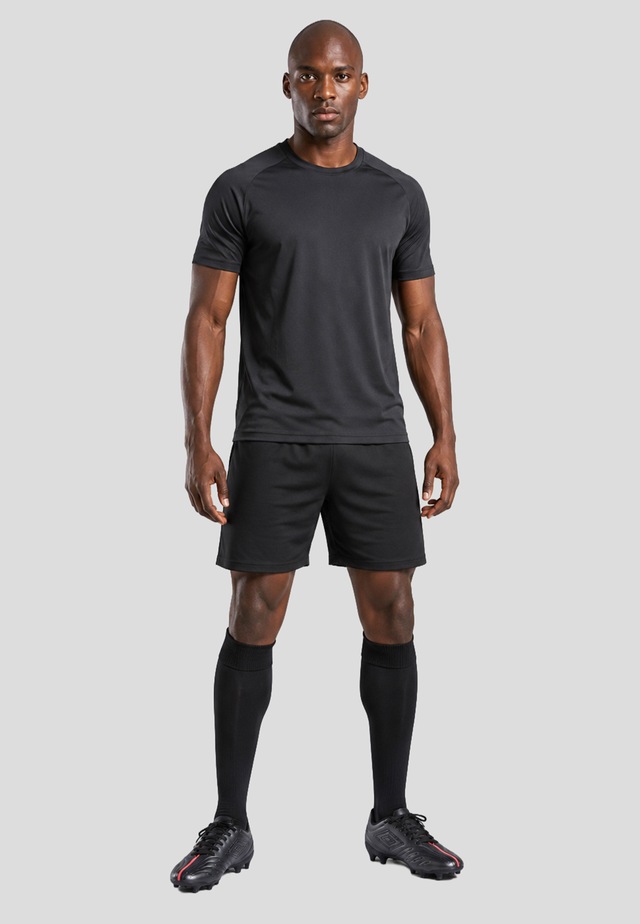 Umbro Sneaker »Umbro Tocco VI Team FG«