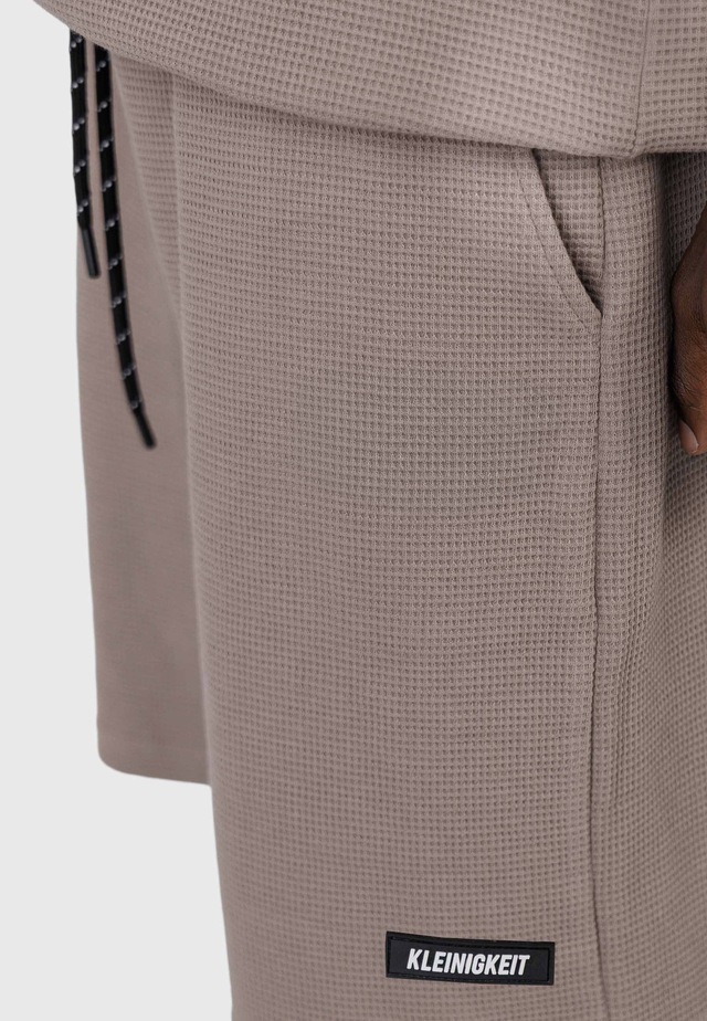 Kleinigkeit Sweatshorts »Kleinigkeit Waffley Snipes Shorts«