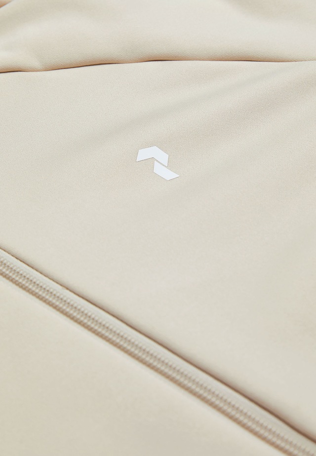 Peak Performance Fleecejacke »W Rider Zip Hood« mit Label-Applikationen