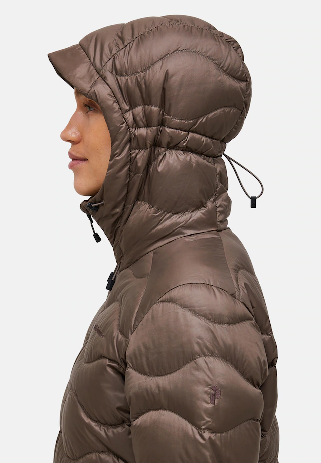 Peak Performance Steppjacke »W Helium Down Hood Jacket« mit sportivem Design