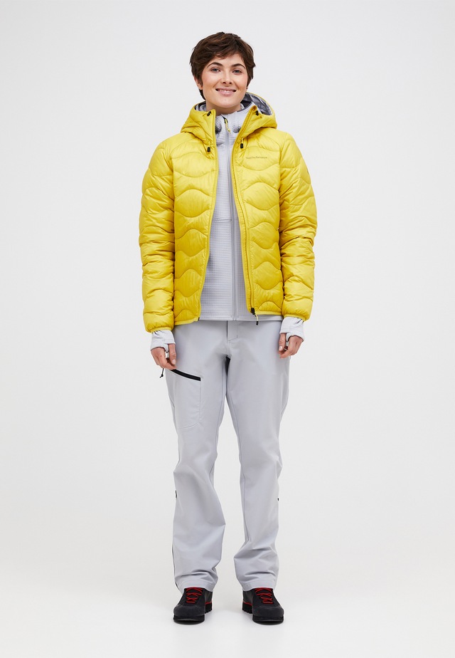 Peak Performance Steppjacke »W Helium Down Hood Jacket« mit sportivem Design