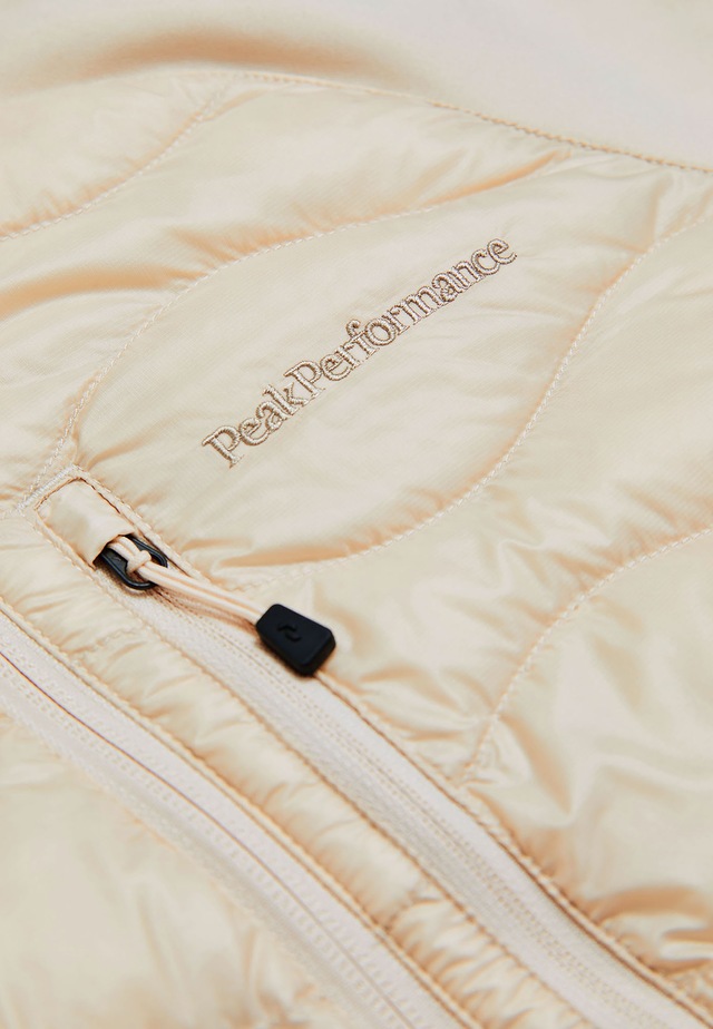 Peak Performance Funktionsjacke »W Helium Hybrid Down Hood Jacket« mit sportivem Design