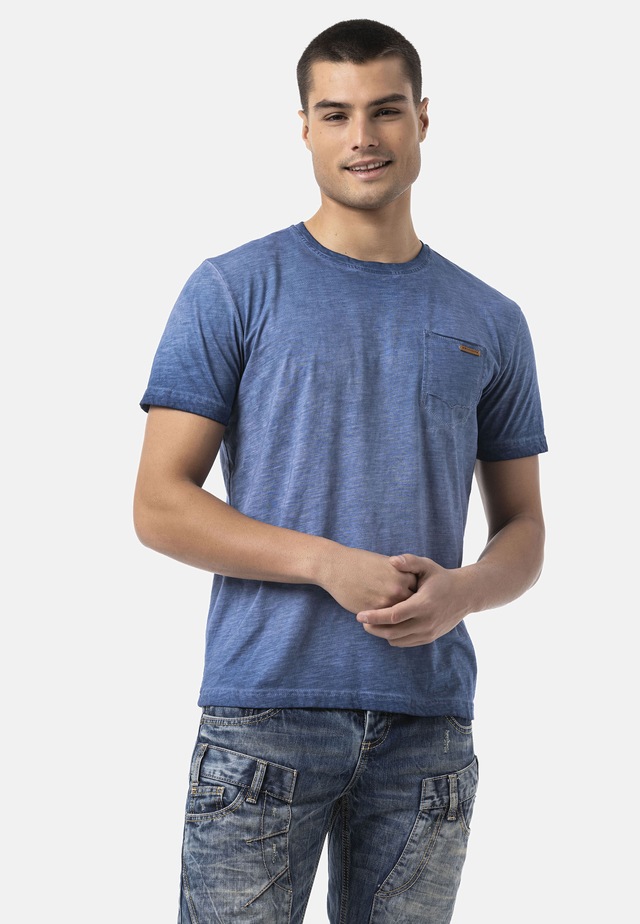 Cipo & Baxx T-Shirt »CT810« Auffälliger Front-Print