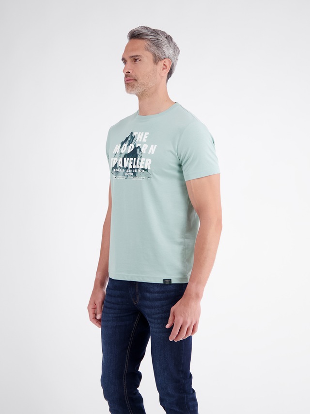 LERROS T-Shirt »T-Shirt aus Baumwolle mit lässigem Frontprint und O-Neck«
