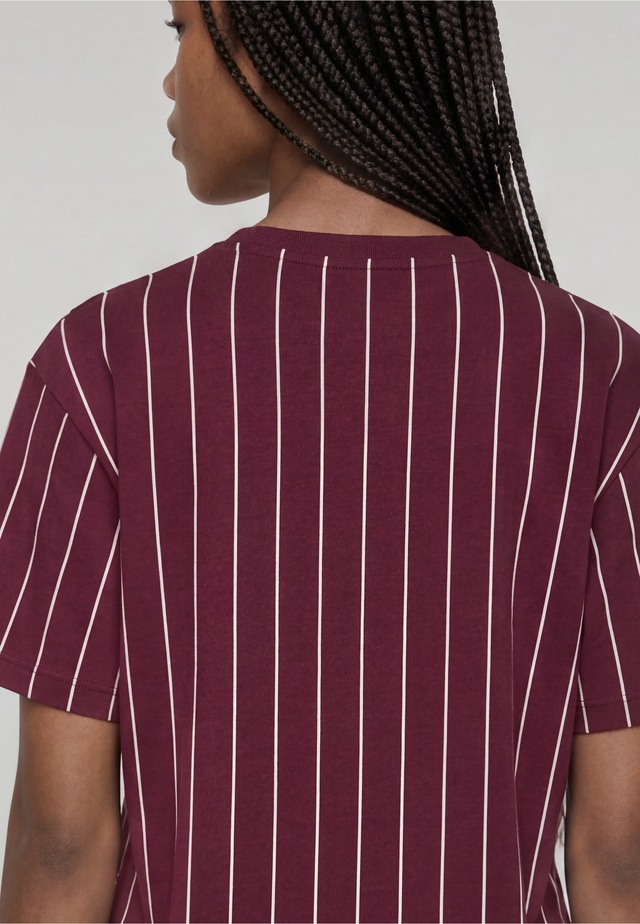 Karl Kani T-Shirt »Karl Kani Small Signature Essential Pinstripe OS Tee« 1