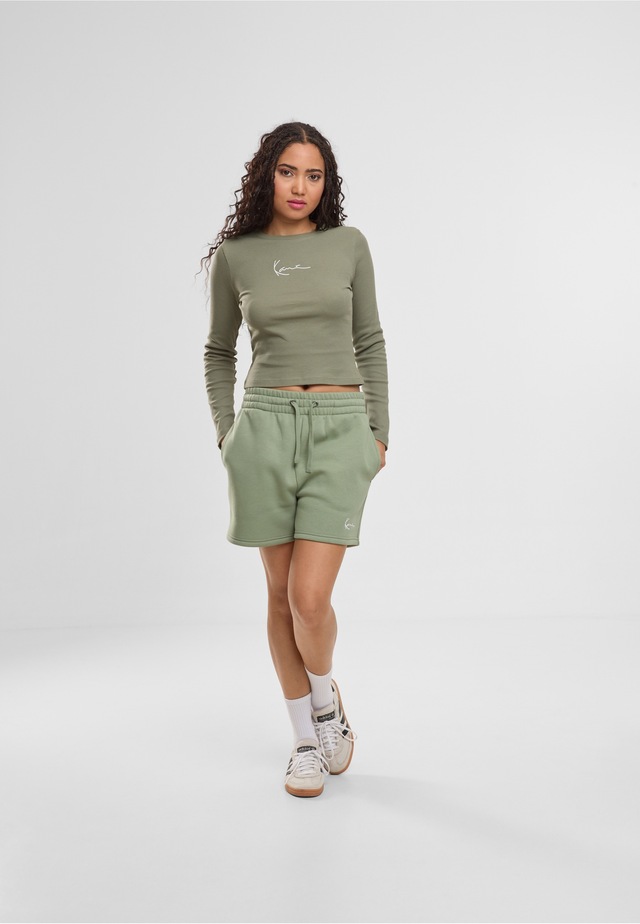 Karl Kani Sweatshorts »Karl Kani Signature Essential Sweat Shorts«