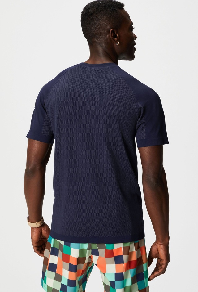 Fabletics T-Shirt »Fabletics TEE The Training Day« aus ultraleichtem, schweißableitenden Performance-Stoff