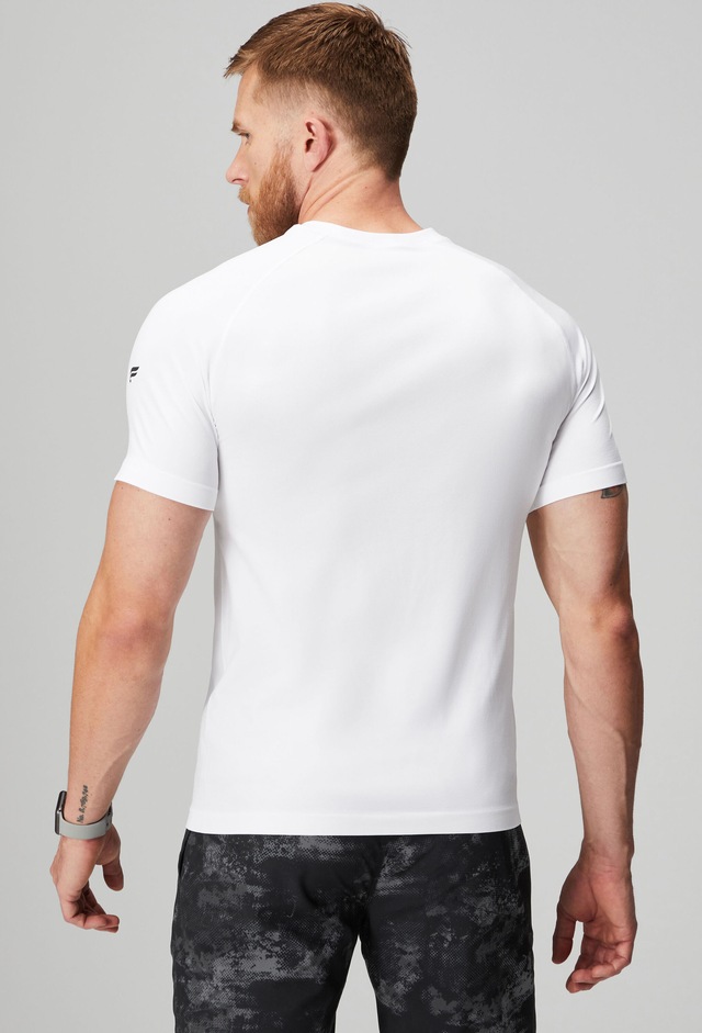 Fabletics T-Shirt »Fabletics TEE The Training Day« aus ultraleichtem, schweißableitenden Performance-Stoff