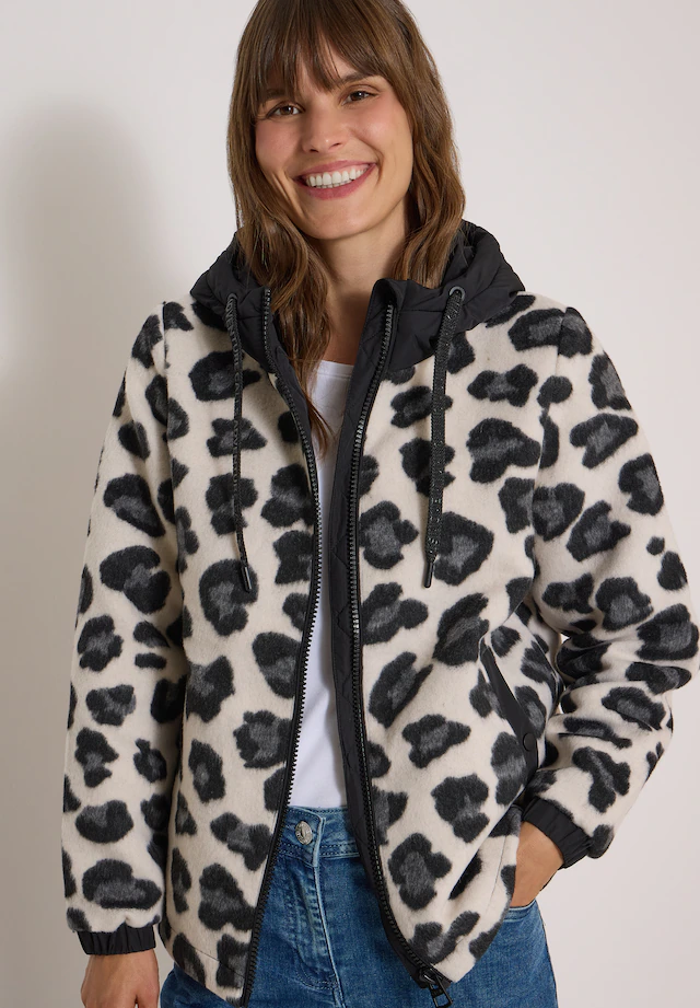 Cecil Fellimitatjacke mit Kapuze mit Leomuster