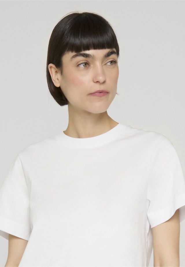 URBAN CLASSICS T-Shirt »Urban Classics Ladies Basic Boxy Tee« 1
