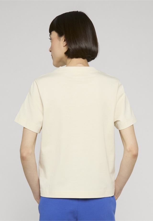 URBAN CLASSICS T-Shirt »Urban Classics Ladies Basic Boxy Tee« 1