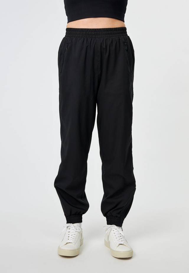GIRLFRIEND COLLECTIVE Trekkinghose »Girlfriend Collective Summit Track Pant«