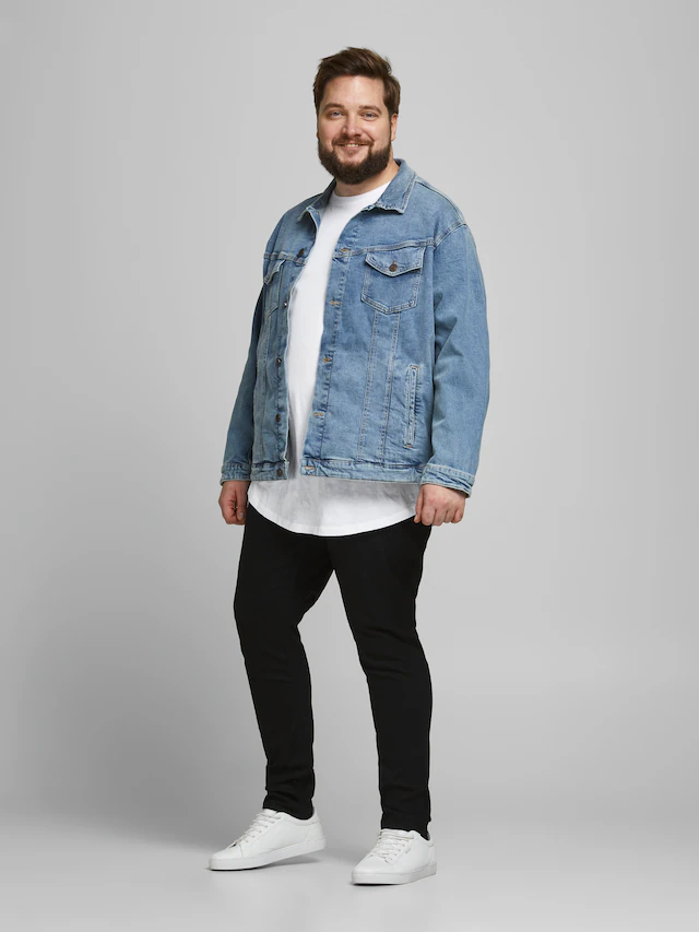 Jack & Jones PlusSize T-Shirt »NOA TEE« mit abgerundetem Saum, bis Größe 6XL