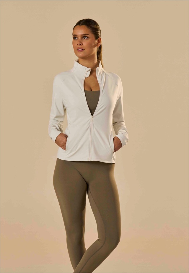 ATHLECIA Trainingsjacke »Emarri« mit atmungsaktivem Material
