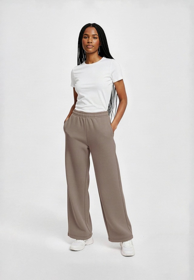 URBAN CLASSICS Jogginghose »Urban Classics Ladies Fluffy Wideleg Trackpants«