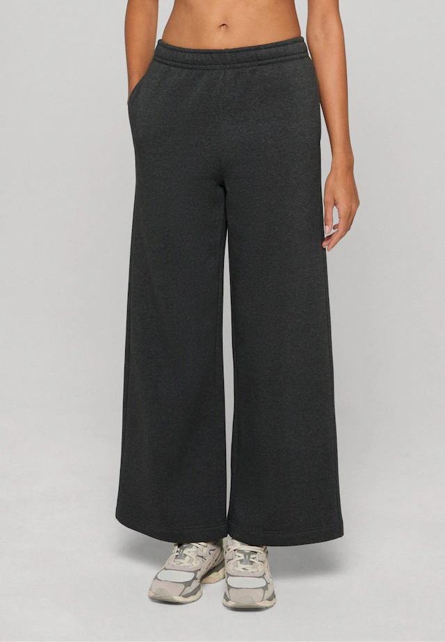 URBAN CLASSICS Jogginghose »Urban Classics Ladies Fluffy Wideleg Trackpants«