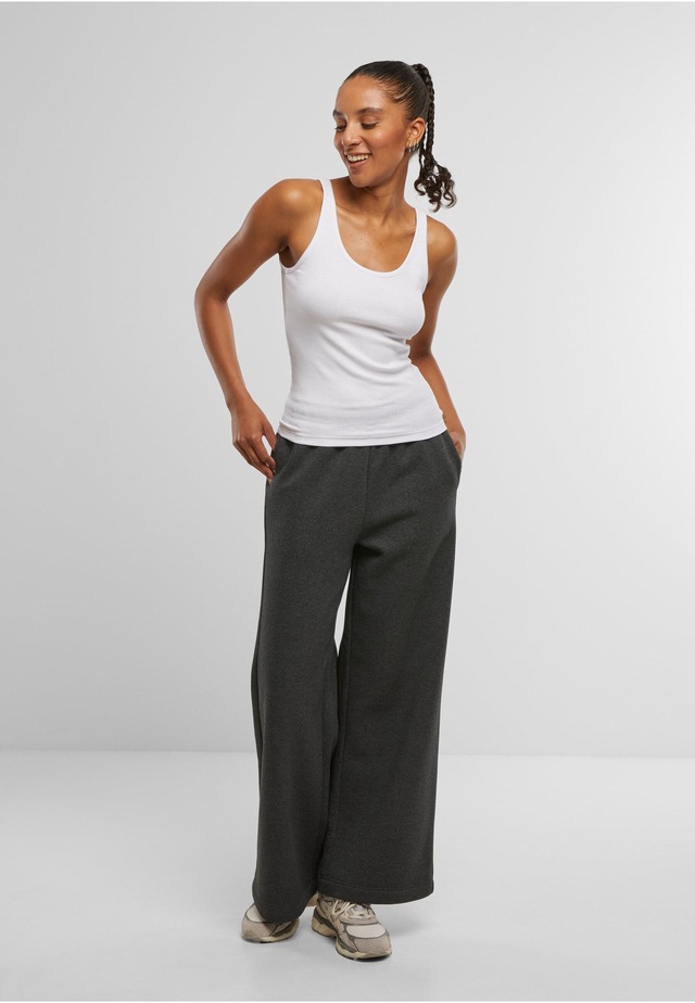 URBAN CLASSICS Jogginghose »Urban Classics Ladies Fluffy Wideleg Trackpants«
